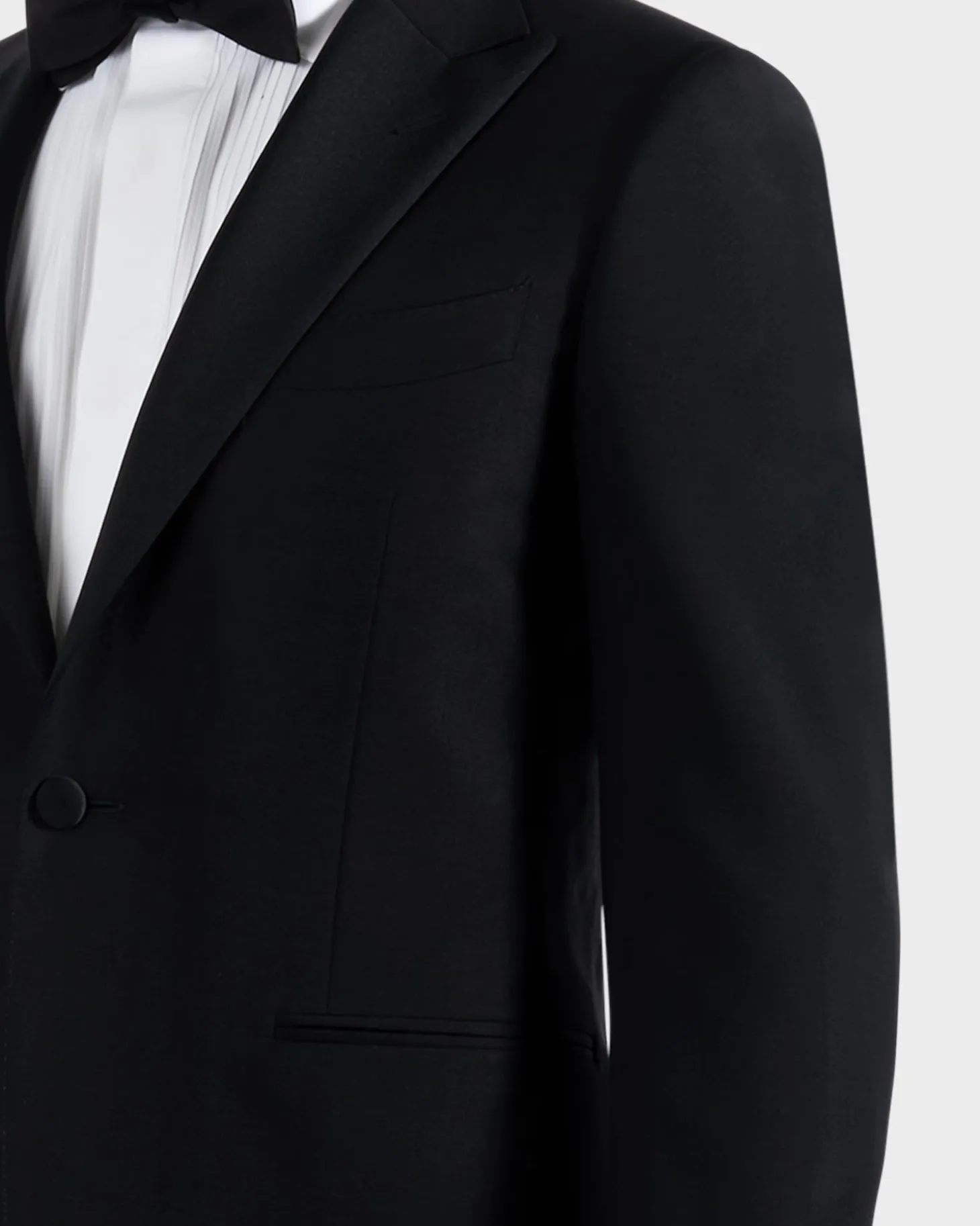 Black Superfine Wool Peak Lapel Dinner Suit