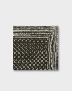 Deep Green Flower Pattern Frayed Edge Linen Scarf