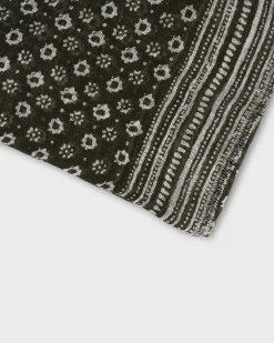 Deep Green Flower Pattern Frayed Edge Linen Scarf