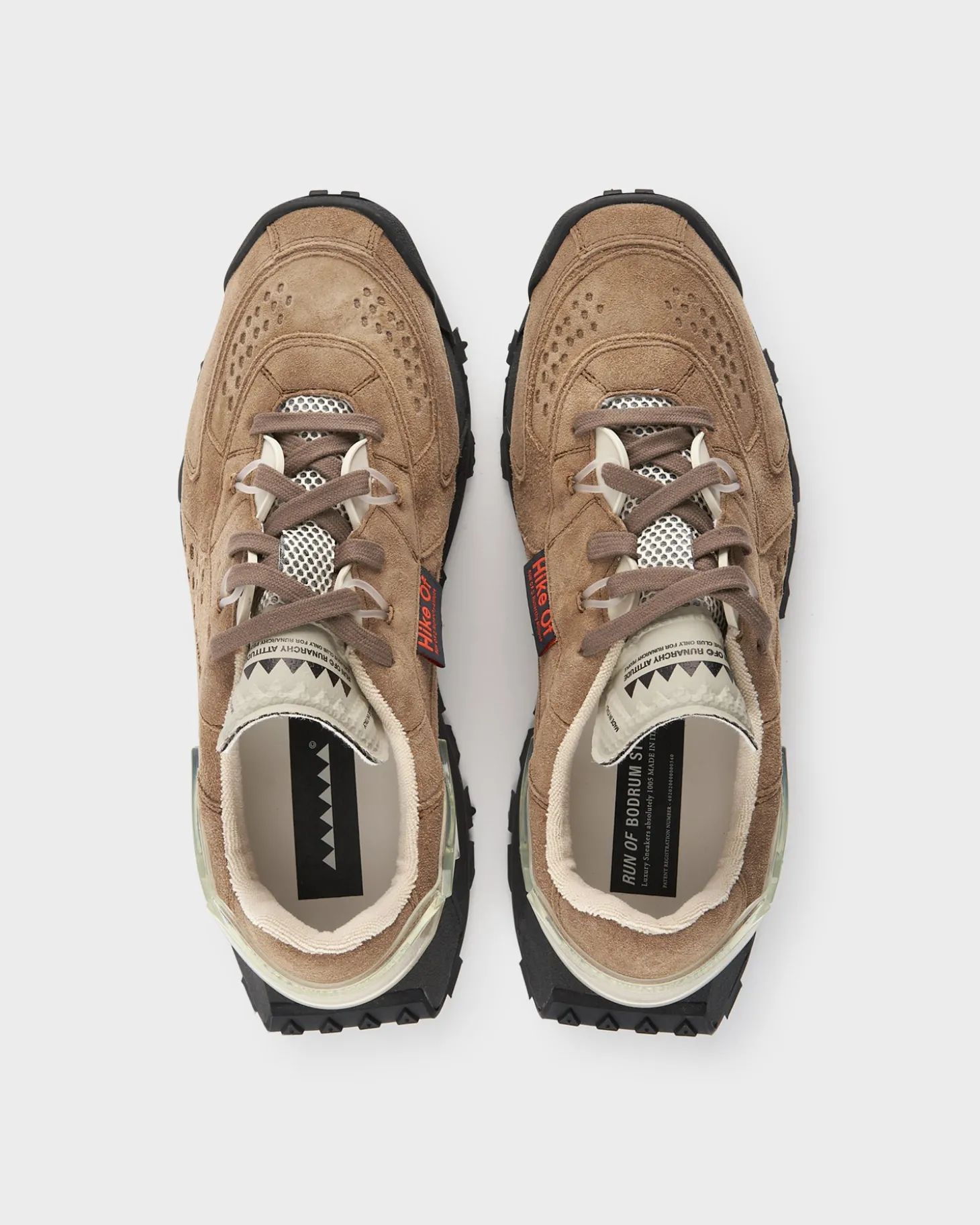 Light Brown Ausgang Revolt Sneakers